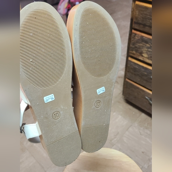 Must Bundle - Picture 3 of 3